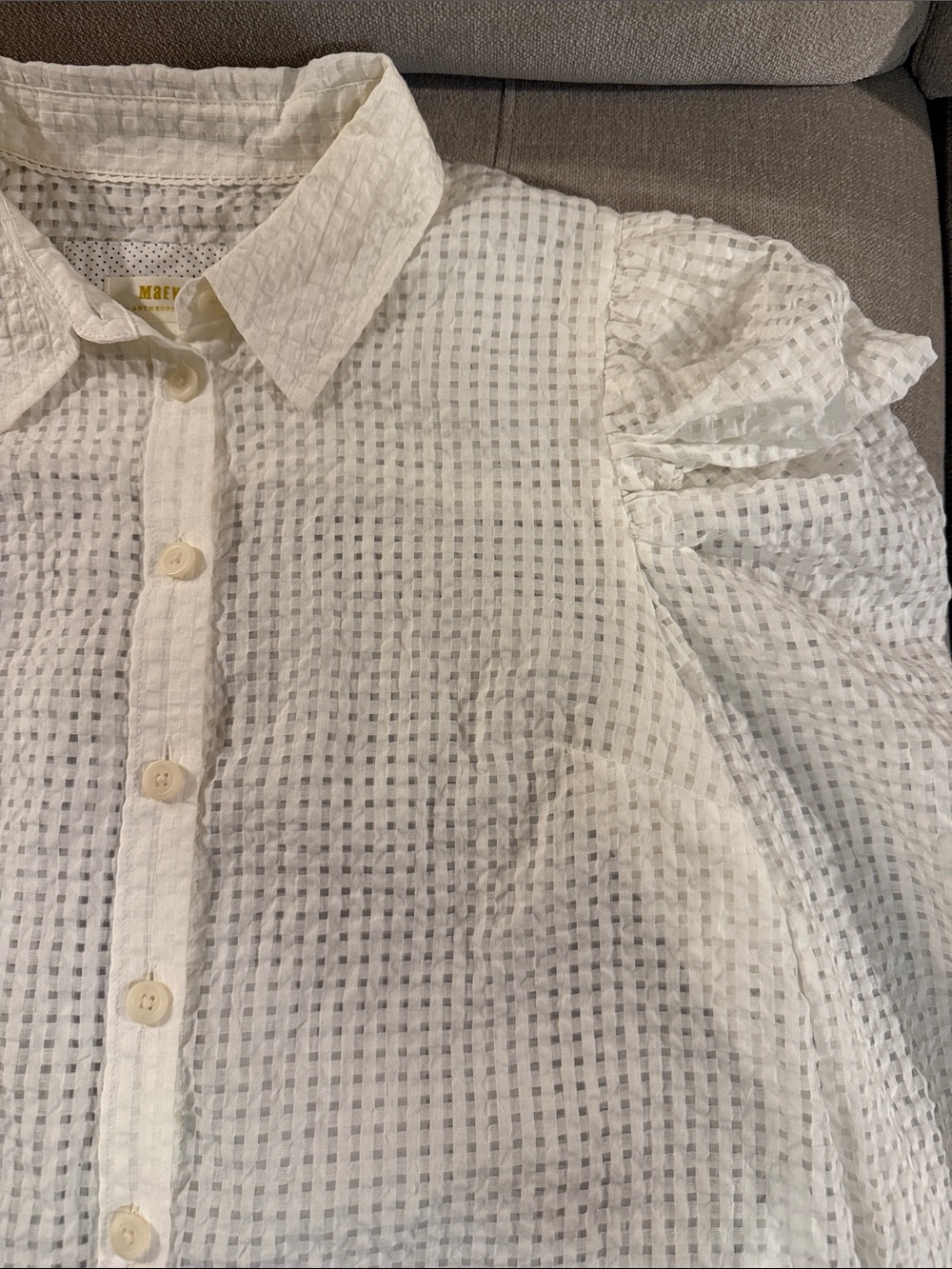 Maeve White Sheer Textured Puff-Sleeve Button-Down Blouse - Picture 3 of 9